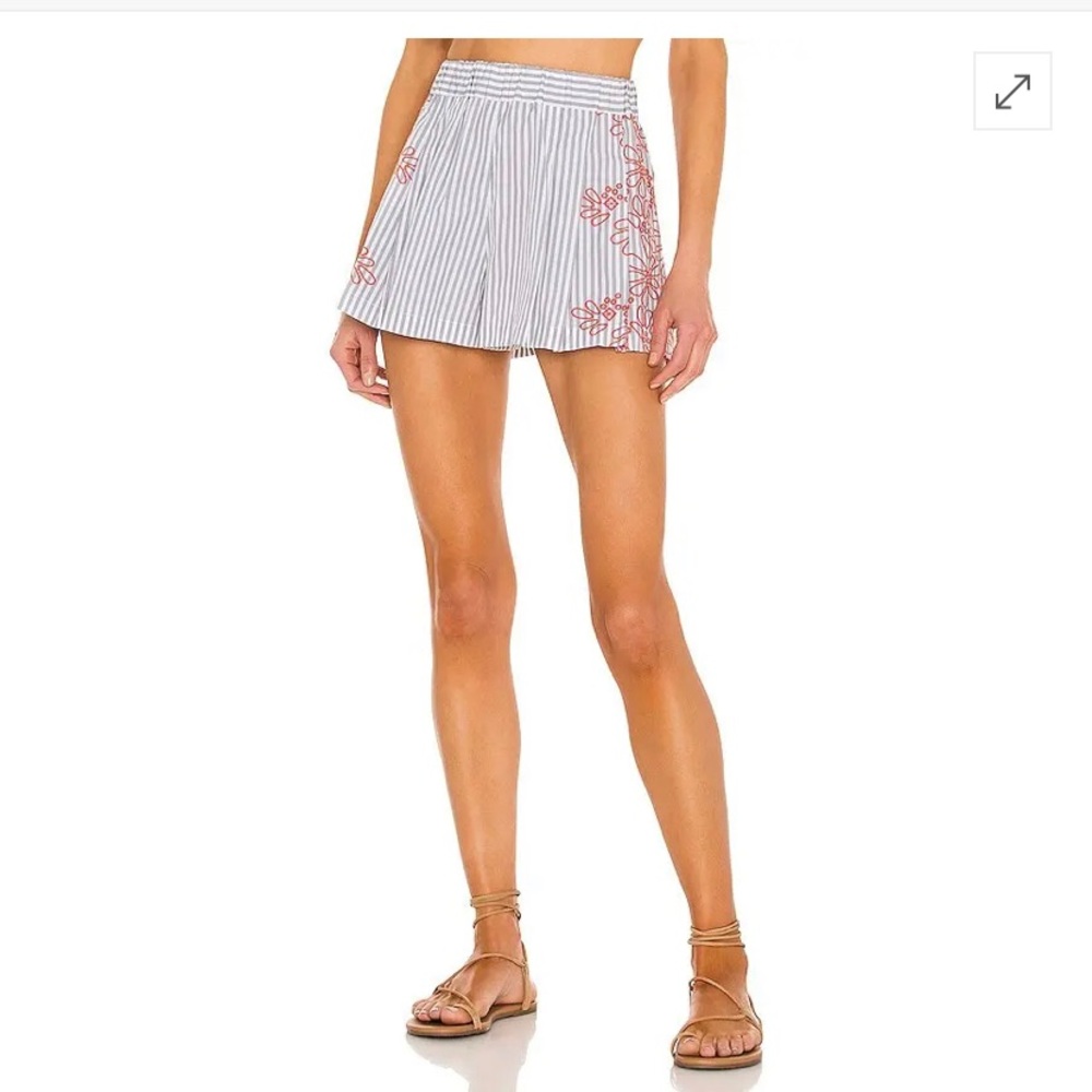 Silvia Tcherassi Hibiscus Embroidered shorts